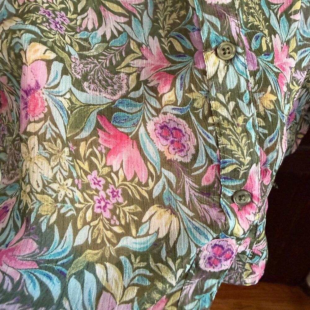 KUT FROM THE KLOTH | Green Floral Crinkle Chiffon Sheer Button down Shirt | 2x - Picture 5 of 6